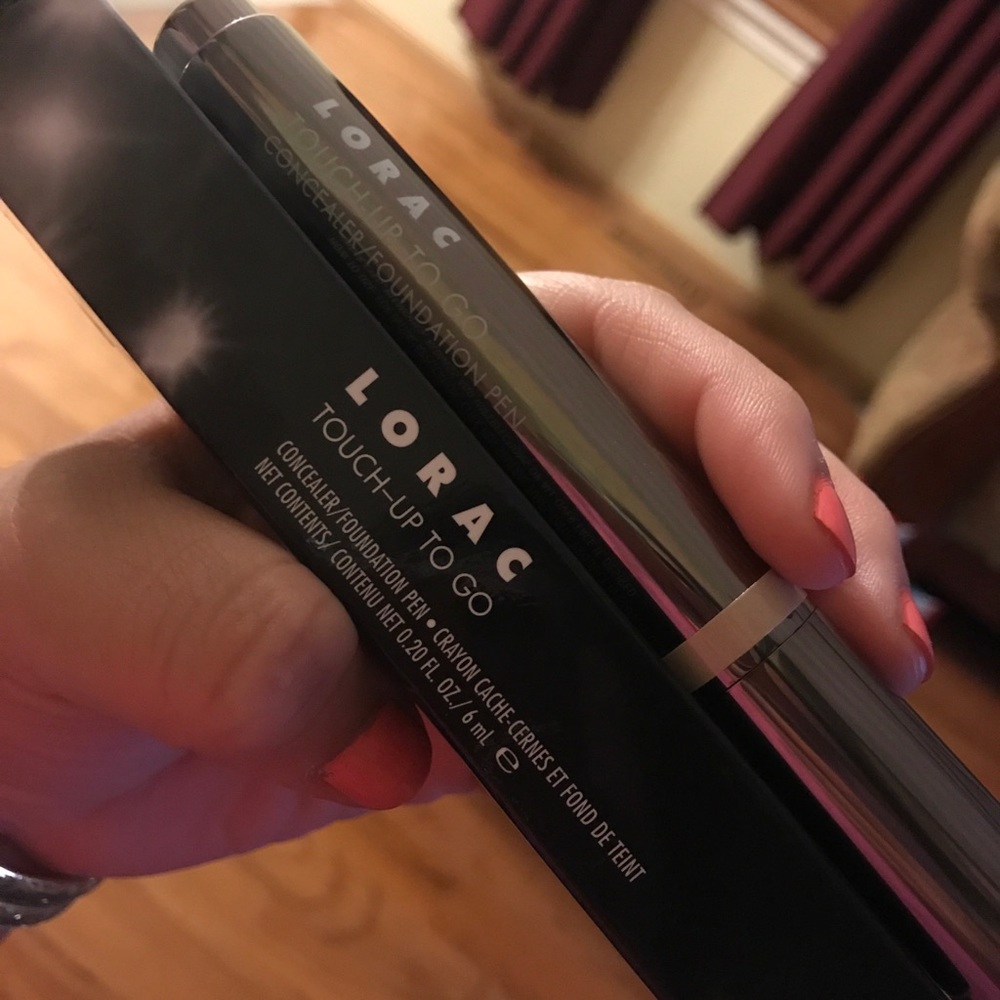 Lorac touch up and go concealer/foundation pen